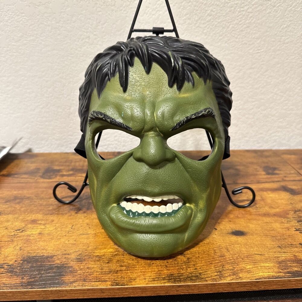 2011 Hasbro Marvel Incredible Hulk Adjustable Mask